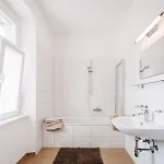 Elegante Altbauwohnung Am By Stadtlandnest * Bregenz