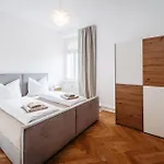 Elegante Altbauwohnung Am By Stadtlandnest Daire