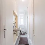 Elegante Altbauwohnung Am By Stadtlandnest Bregenz