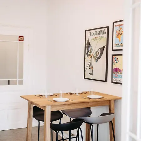 Elegante Altbauwohnung Am Apartman