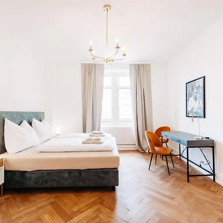 Elegante Altbauwohnung Am By Stadtlandnest * Bregenz